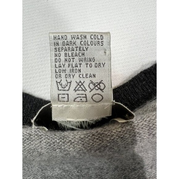 Neiman Marcus Cashmere Cardigan Button Up Sz M Colorblock Gray Pockets Classic - Picture 4 of 14